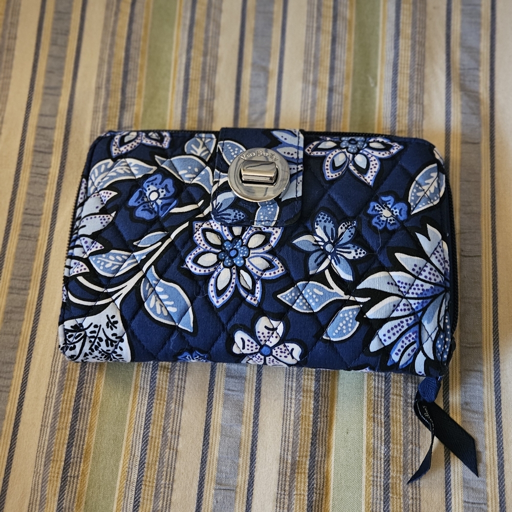 Vera Bradley Wallet